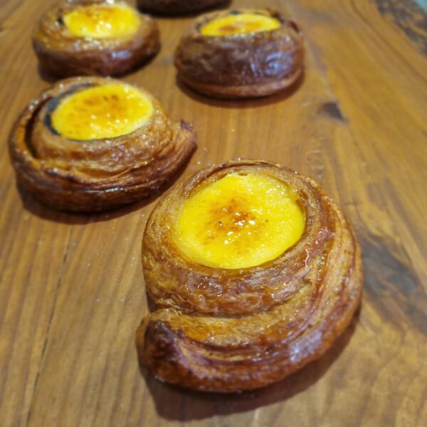 Enrollado de crema catalana